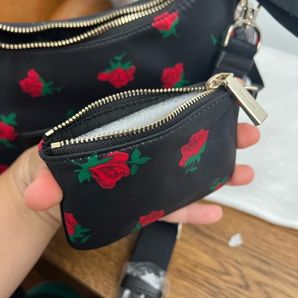 NWT Kate Spade New York Chelsea Rose Toss Printed Crossbody Bag - Black Multi - Picture 8 of 16